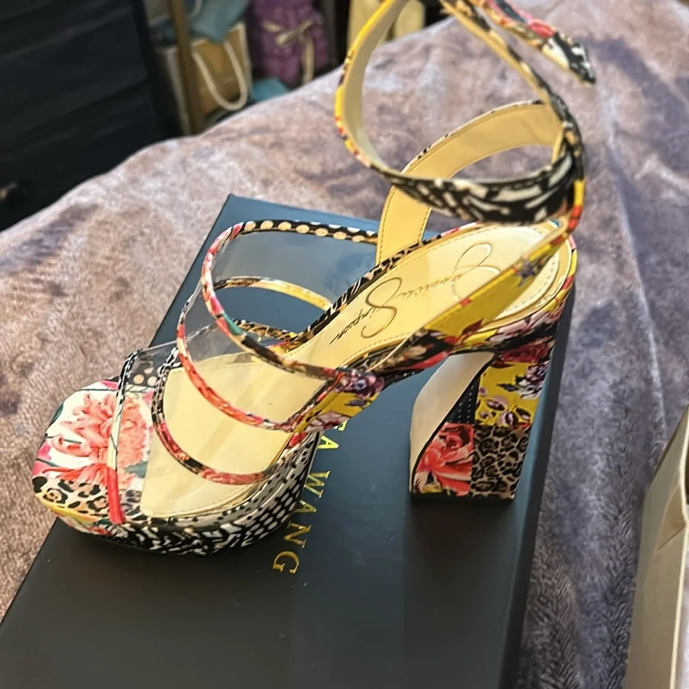 Jessica Simpson blocked heel - Picture 4 of 7
